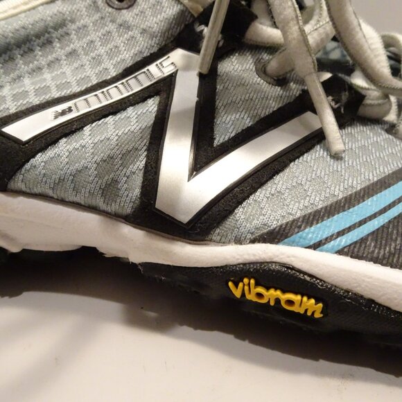New Balance Minimus Running Shoes WT20LG2 Vibram Women Sz 8 Gray Blue Silver - Picture 3 of 7